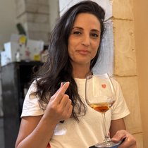 Valentina Accaputo kennt die feinsten Kombinationen von Modica-Schokolade und Wein.