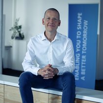Augustin Friedel (40) ist Associated Partner bei der Management- und IT-Beratung MHP, die Ende August 2026 von Porsche an die indische TCS verkauft worden ist. 