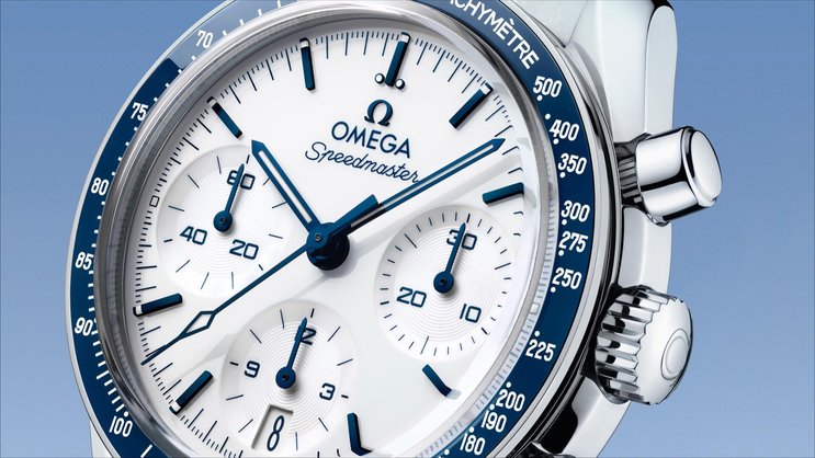 Die neue Speedmaster-Serie nähert sich gestalterisch der Moonwatch an.