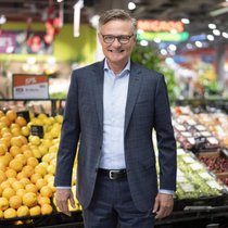 Migros-Chef Mario Irminger ist überzeugt: Wenn man das Schweizer Online-Supermarktgeschäft richtig und in Gänze betrachtet, ist die Migros-Gruppe weiterhin die Nummer eins.