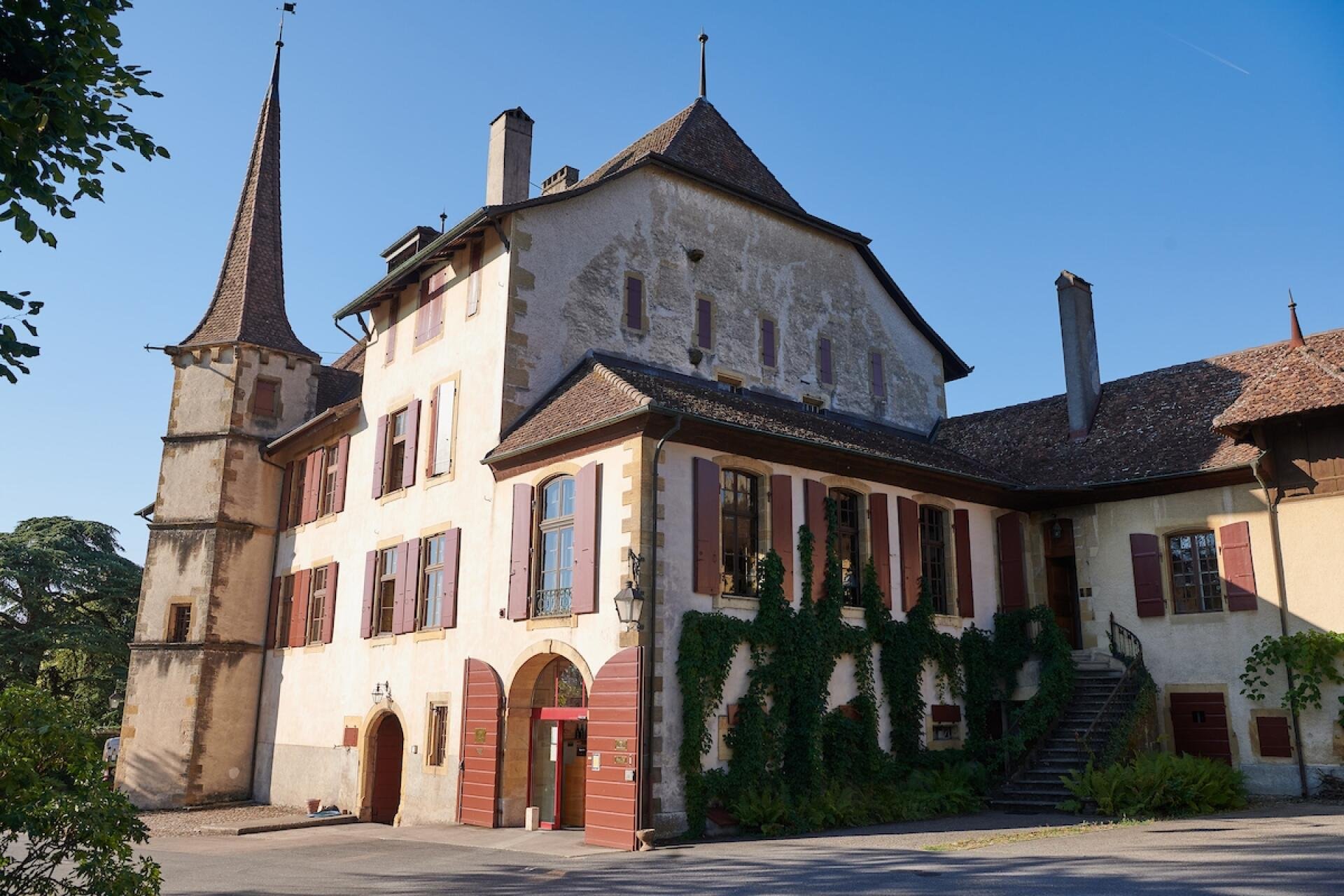Das Château d’Auvernier – berühmt für seinen Œil-de-Perdrix – ist seit 15 Generationen im Besitz der Familie Grosjean.
