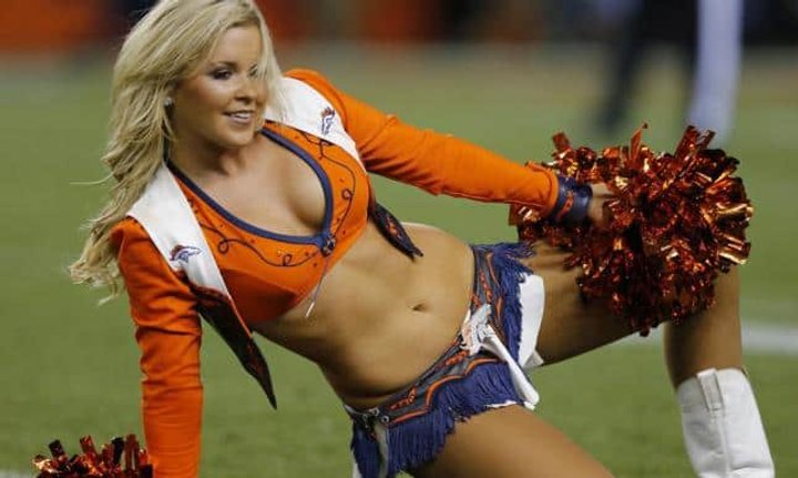 cheerleader-02-denver-broncos.jpg