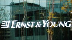 Ernst & Young: Der letzte verbleibende mögliche Partner. (Bild: Keystone)