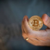 Bitcoin: Versicherer und Pensionsfonds meiden Krypto-Währungen.NurPhoto/ Getty Images