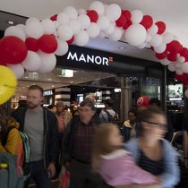 Der Manor in Bern: Mehr Urlaub für Väter.