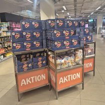 Barilla-Teigwaren sind vorläufig lediglich im Aktionssortiment der Migros erhältlich. Wenn das bei der Kundschaft gut ankommt, dürften sich die dunkelblauen Kartonschachteln permanent breitmachen.