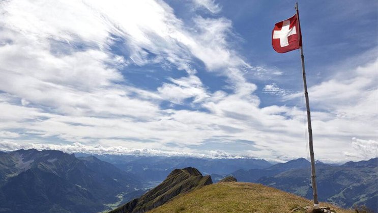In der Selbstwahrnehmung herrscht in der Schweiz eitel Sonnenschein. Keystone