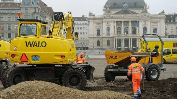 walo-bau-bundeshaus-bagger-bertschinger.jpg