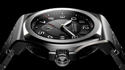 Kann es mit Schweizer Stahlsportuhren locker aufnehmen: die Supernova von Bremont.