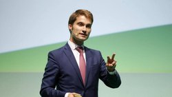 Johannes Reck, CEO und Mitgründer von Getyourguide: Das Touristik-Startup erhält eine gigantische Finanzspritze.