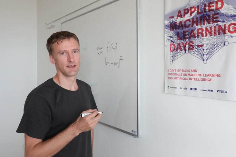 «Ich bin in keiner Weise von amerikanischen Big-Tech-Firmen abhängig»: Martin Jaggi, EPFL-Forscher