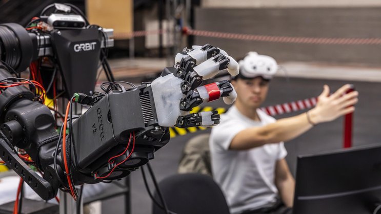 Entwicklungen in Schlüsseltechnologien treiben auch die Fortschritte in der Robotik an. Physical AI nennt sich der Trendbegriff.