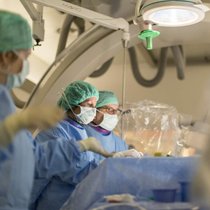 Unter wirtschaftlichem Druck: Eine OP in der Klinik Hirslanden.