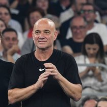 Discount statt Marke: Sie sind seit über 20 Jahren verheiratet. Nun hofft Lidl, dass Steffi Graf und Andre Agassi die Sport-Eigenmarke zum Fliegen bringen.