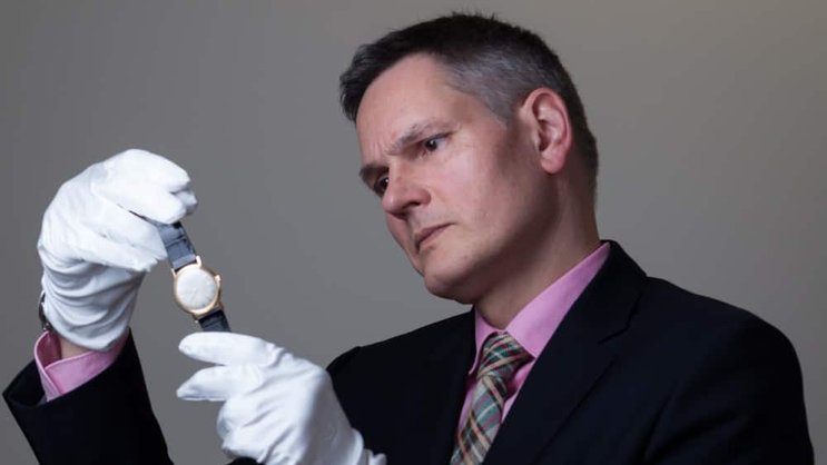 Mister Vintage: Edle Stücke nimmt Jürgen Delémont nur mit Handschuhen in die Hand. Salvatore Vinci