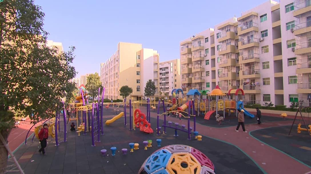 Crystal_Biel_Shenzen_Spielplatz.jpeg