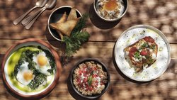 Die Küche des Boutiquehotels Stamna serviert neu interpretierte Traditionsküche, stets mit frischen, lokalen Zutaten.