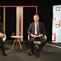 Bundesrätin Karin Keller-Sutter und BILANZ-Chefredaktor Dirk Schütz