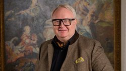 Chris Franzen (54) leitet seit 2024 die Bürgenstock Hotels. Zuvor war er Direktor von Luxushotels rund um die Welt, zuletzt dem «Waldorf Astoria» in Doha.
