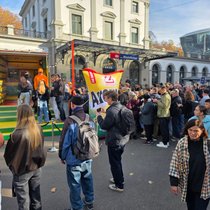 Aromat-Chips: Warteschlange Stadelhofen