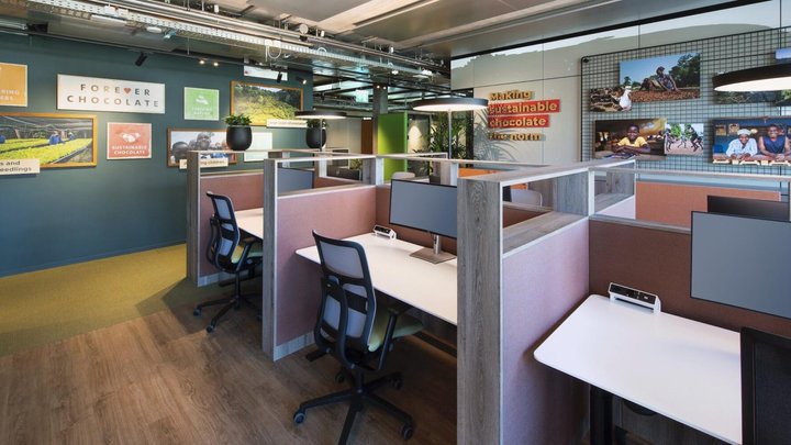 interiordesign_barry-callebaut_produktionsfirma_headquarter_workspaces-2_foto-peter-wuermli-scaled.jpg
