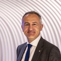 Im Juni hat er den CEO-Posten beim E-Auto-Hersteller Lucid Motors übernommen. Das US-Unternehmen ist offenbar auf Schlingerkurs. 