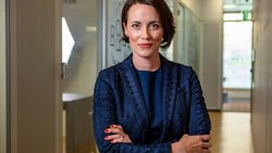Deloitte-Expertin Liza Engel erwartet steigende Nachhaltigkeitskosten. Sie empfiehlt Firmen, jetzt zu reagieren.