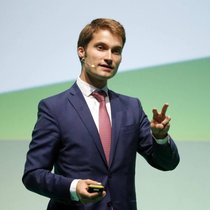 Johannes Reck, CEO und Mitgründer von Getyourguide: Das Touristik-Startup erhält eine gigantische Finanzspritze.