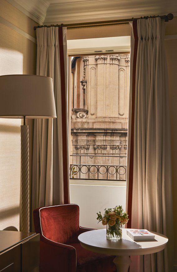RFH The Carlton - Deluxe Room #222 043 MA Oct 25.jpg