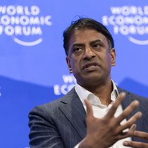 Novartis-Chef Vas Narasimhan musste gleich zwei missglückte Studienergebnisse verkünden.