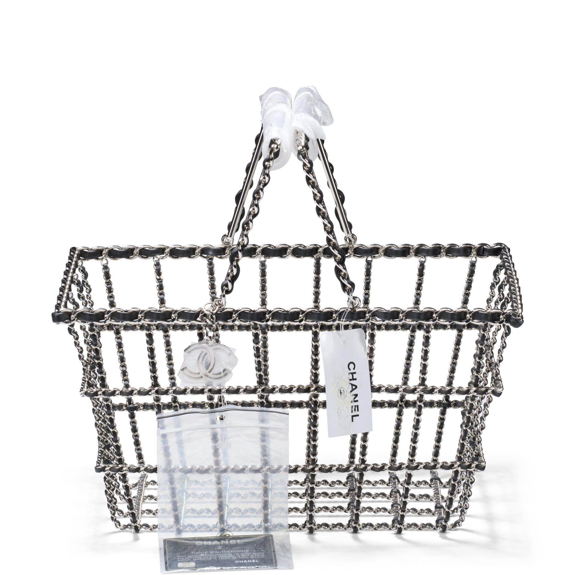 Chanel-Handtasche – Material: Silber und Leder, Preis: 152’400 Dollar (Auktionserlös Christie’s).