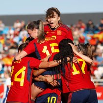 Spaniens Nationalspielerinnen haben bei ihrem Verband gleich hohe Prämien wie das Männerteam erstritten.