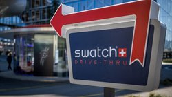 Als Reaktion auf die 39-Prozent-Zölle, die die US-Regierung im letzten August verhängt hat, lancierte Swatch eine spezielle Uhr.