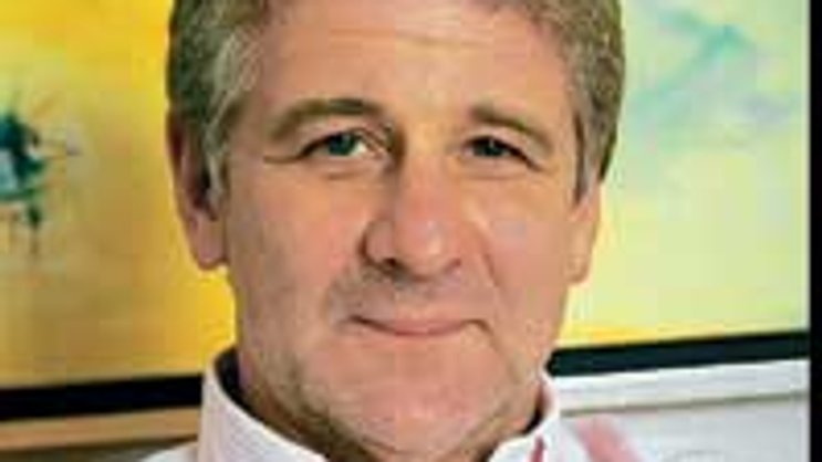 Marcel Reif, studierter Politologe und ehemaliger Auslandkorrespondent des ZDF, ist Star-Fussballkommentator für den Pay-TV-Sender Premiere. Er lebt mit seiner Zürcher Frau in Rüschlikon.