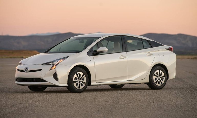 auto-neuheiten_14-toyota-prius-iv_1.jpg