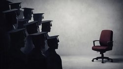 Viele Anwärter auf wenige Plätze – schwierige Zeiten für Hochschulabgänger.