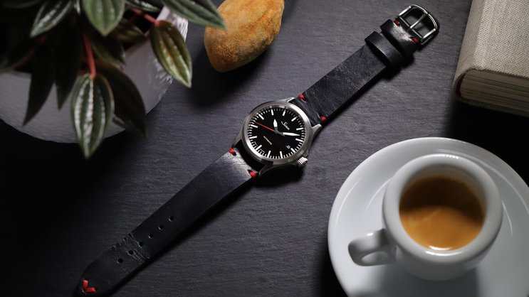 Understatement: Der Sinn 556 I RS sieht man den Luxus fast nicht an.