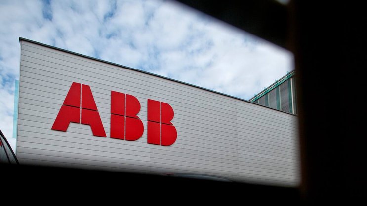 ABB verkauft seine Stromnetz-Sparte an Hitachi.