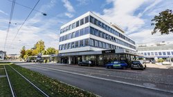 Ein geschätzter Umsatz von 16,8 Milliarden Franken im Jahr 2024 macht die Emil Frey Gruppe zum grössten Autohändler Europas.