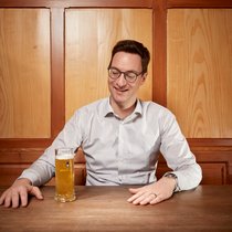 Bier oder nicht Bier? Das ist bei ihm selten die Frage. Der gelernte Gastronom Aurèle Meyer führt die Brauerei Locher – die Nummer drei in der Schweiz hinter Carlsberg und Heineken.