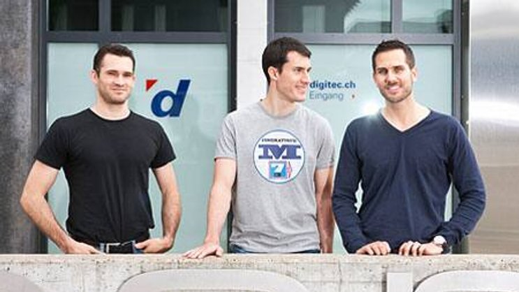 Guter Deal: Digitec-Gründer Marcel Dobler, Oliver Herren und Florian Teuteberg (v.l.). (Bild: ZVG)