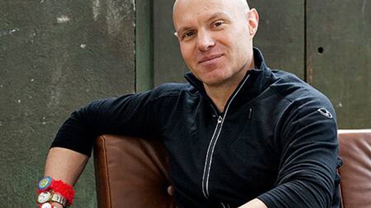 Jugendliche in L.A. fürs Schlangestehen bezahlt: Stephan Gubler.