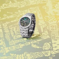 Das farbenfrohe Zifferblatt von Künstler Wott macht die Uhr zu einem auffälligen Accessoire.