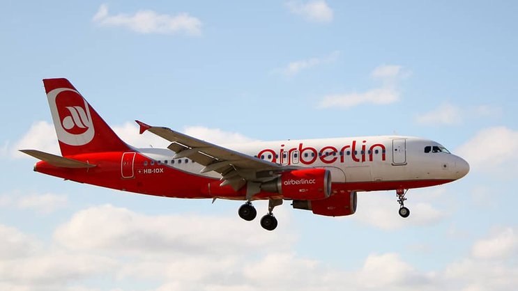 Air-Berlin-Flieger mit HB-Immatrikulation: Formal eine Maschine der Belair. Andy Mitchell/Wikimedia/CC