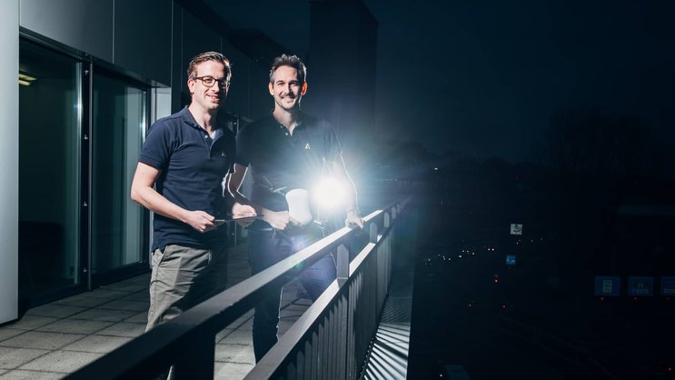 Auf Erfolgskurs: Die Auterion-Gründer Lorenz Meier (l.) und Kevin Sartori.