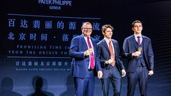 Patek-Präsident Thierry Stern mit seinen Söhnen Tristan und Adrien (von links): Die nächsten Vertreter der Genfer Dynastie.