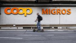 Die zwei grossen Rivalen Coop und Migros traten in einem Beliebtheitswettbewerb gegeneinander an.