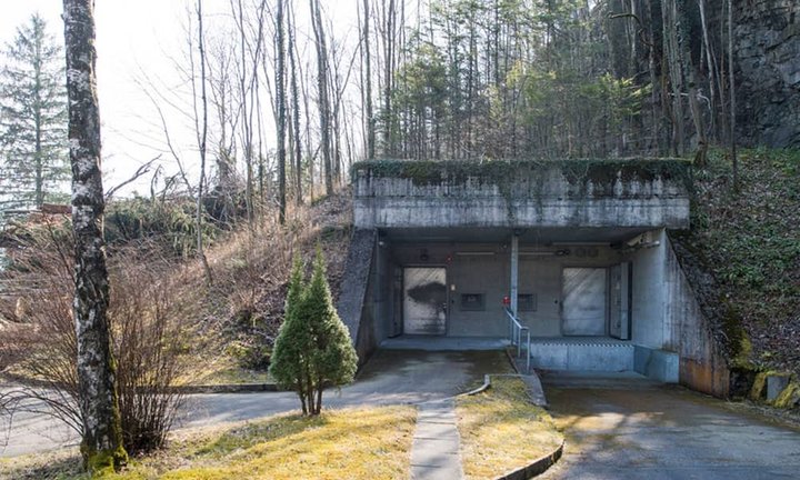 securesafe-bunker.jpg