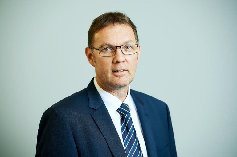 Peter V. Kunz ist Professor für Wirtschaftsrecht an der Universität Bern.
