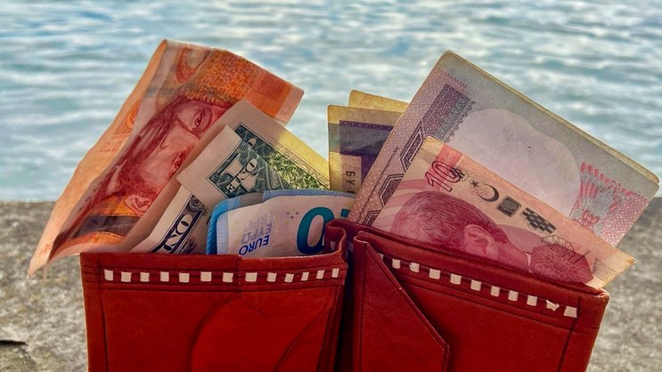 Bezahlen im Ausland: Cash ist nicht immer King.